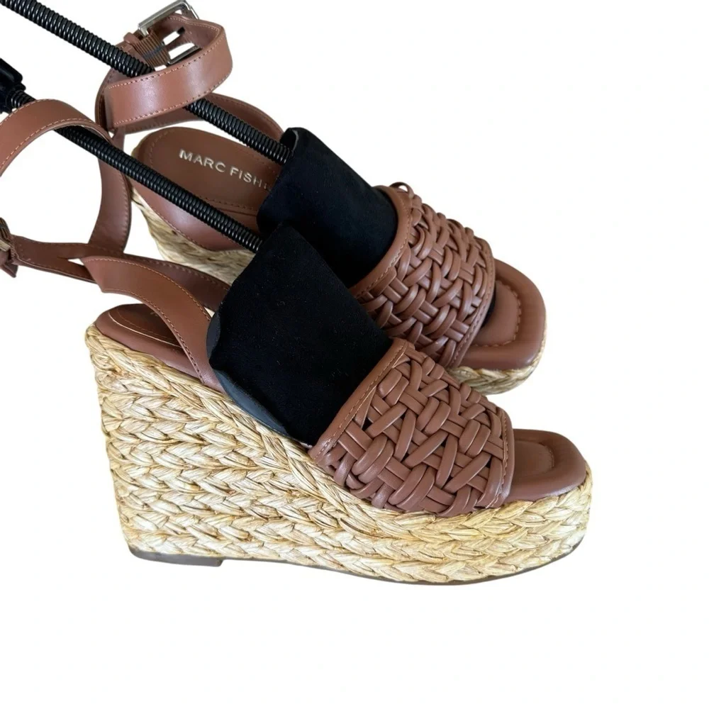 Marc Fisher Godina Womens Cushioned Footbed Faux Leather Wedge Sandals